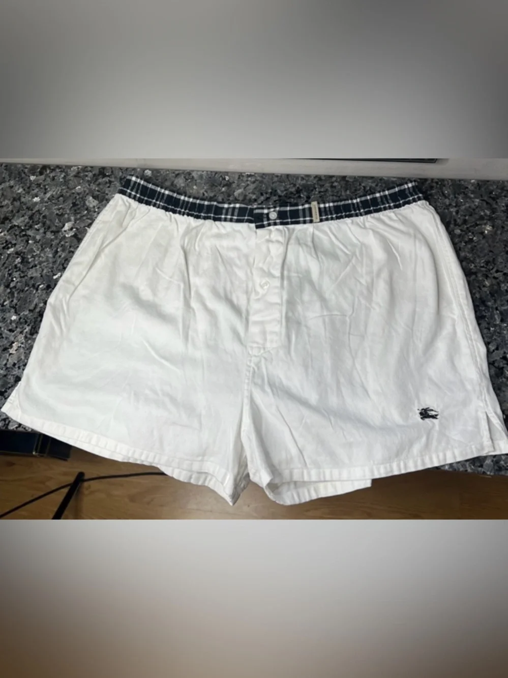 Burberry Sz XL 100% Cotton Men’s White Shorts Boxers Underwear - Unworn
